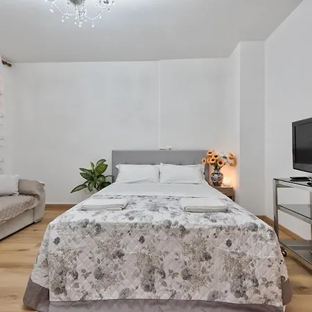Apartman Leonardo *
